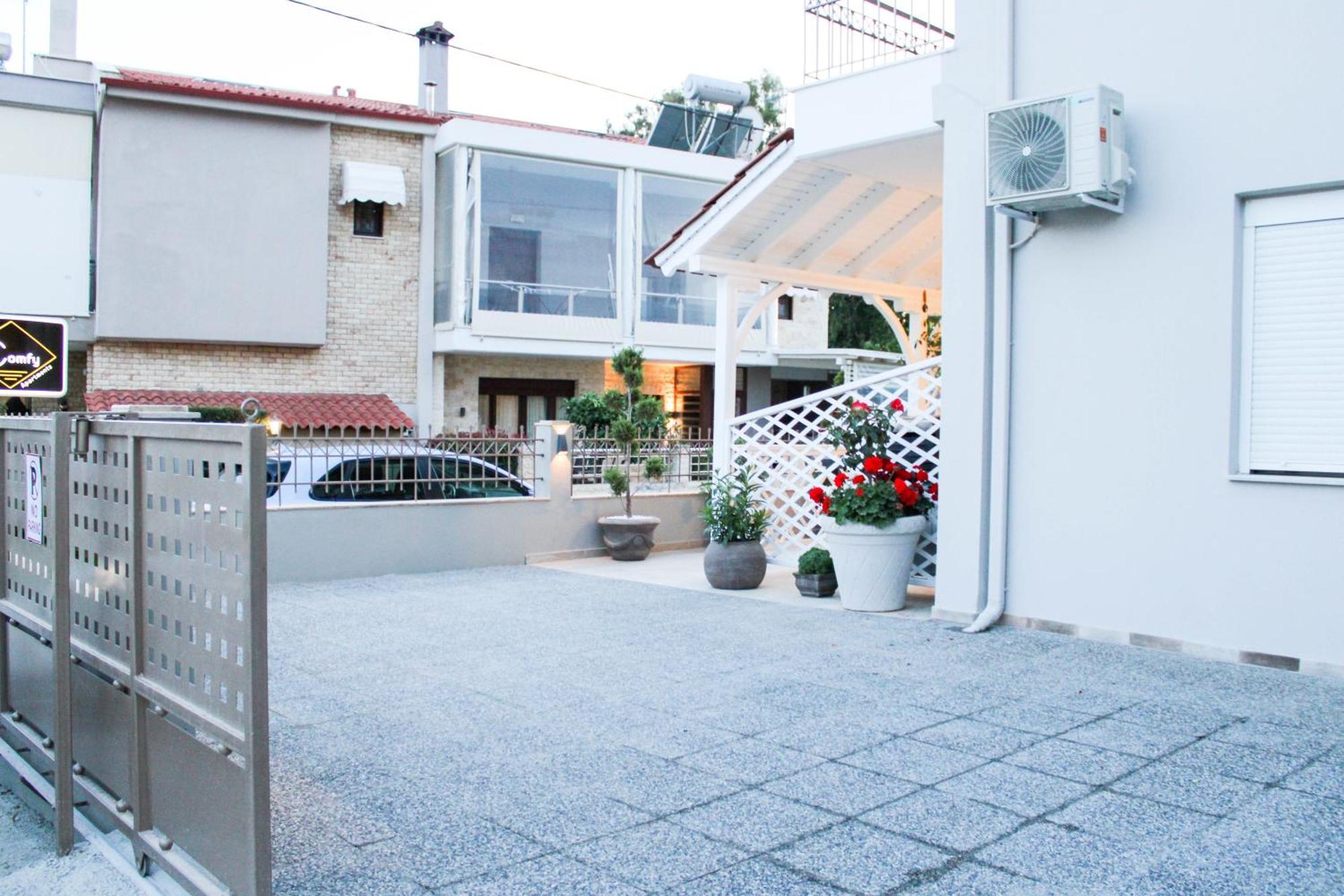 Comfy Apartments Nikiti  Bagian luar foto